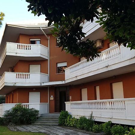 Appartamento Magnolia Lignano Sabbiadoro Zewnętrze zdjęcie