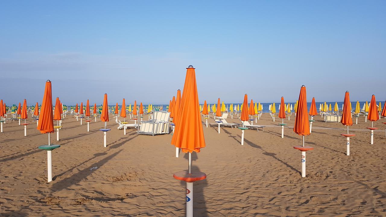 Appartamento Magnolia Lignano Sabbiadoro Zewnętrze zdjęcie