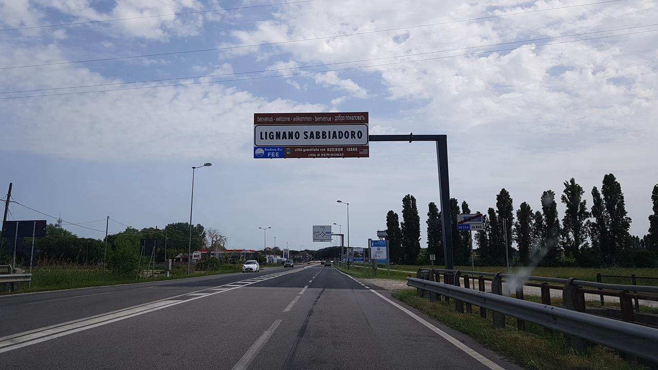Appartamento Magnolia Lignano Sabbiadoro Zewnętrze zdjęcie