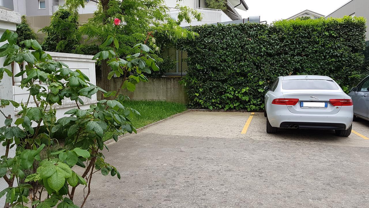 Appartamento Magnolia Lignano Sabbiadoro Zewnętrze zdjęcie